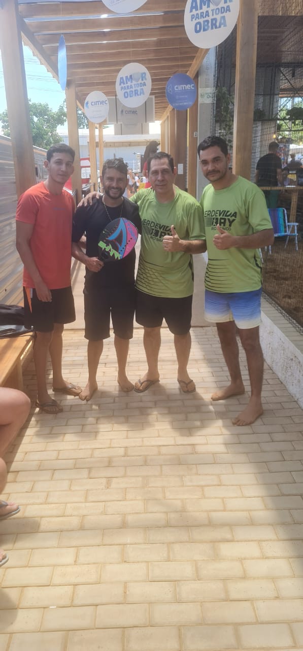 Há 6 meses no esporte, campeão de categoria no Beach Tennis celebra: “saúde pura”