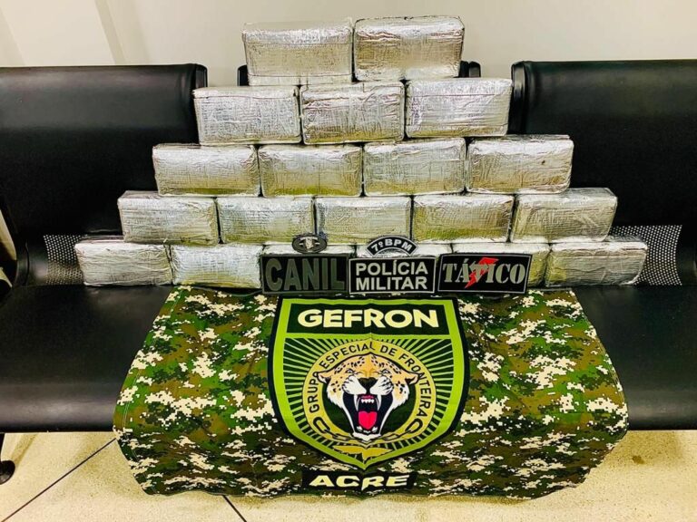 Jovem de 22 anos é preso com mais de 23 kg de drogas na BR-364