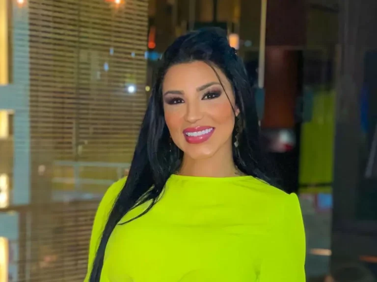 Mãe de Bia Miranda perde aposta e tem nude divulgado na web; veja foto