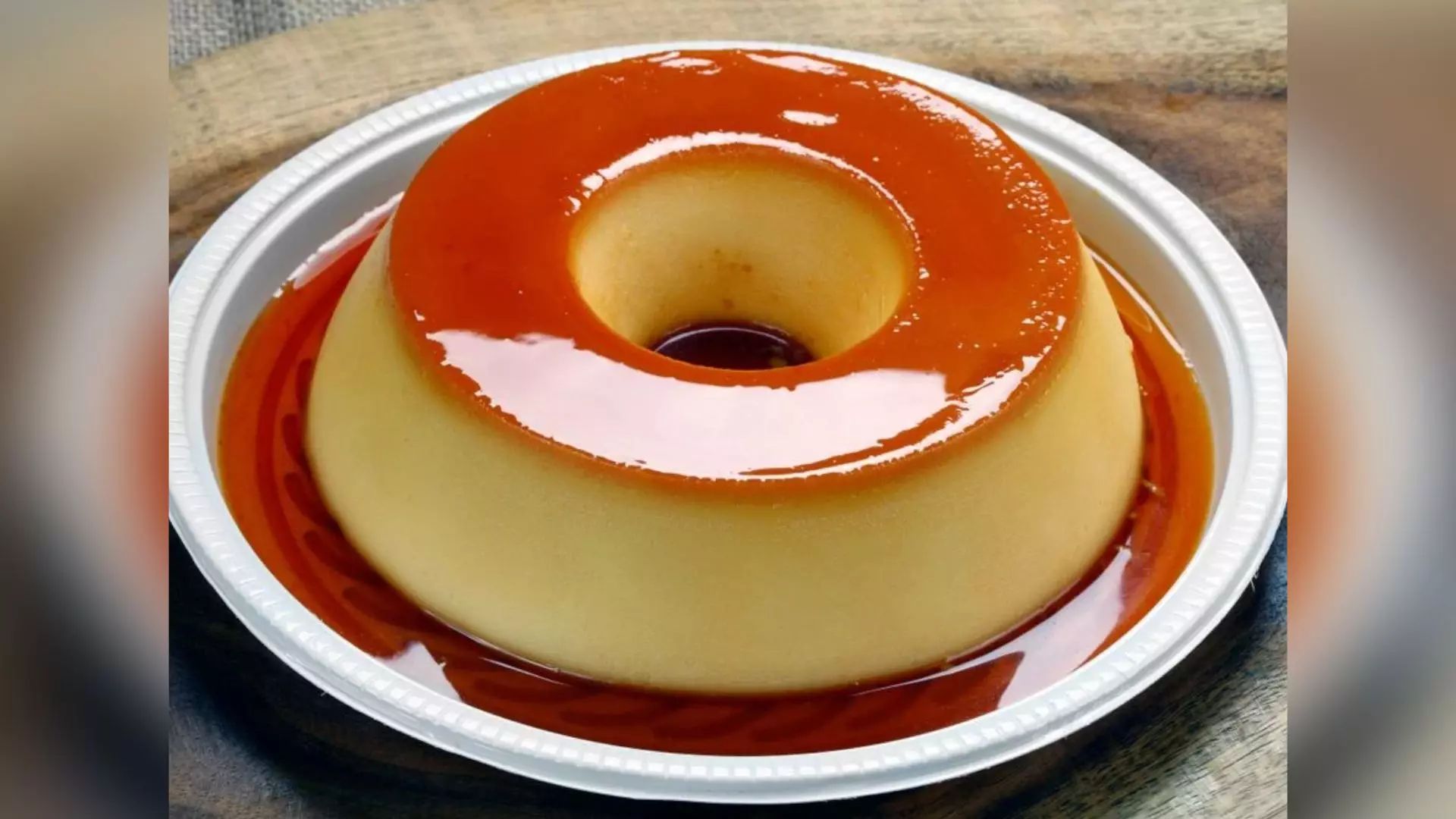 Pudim de travessa que não vai ao forno é ótima opção para ceia de Natal