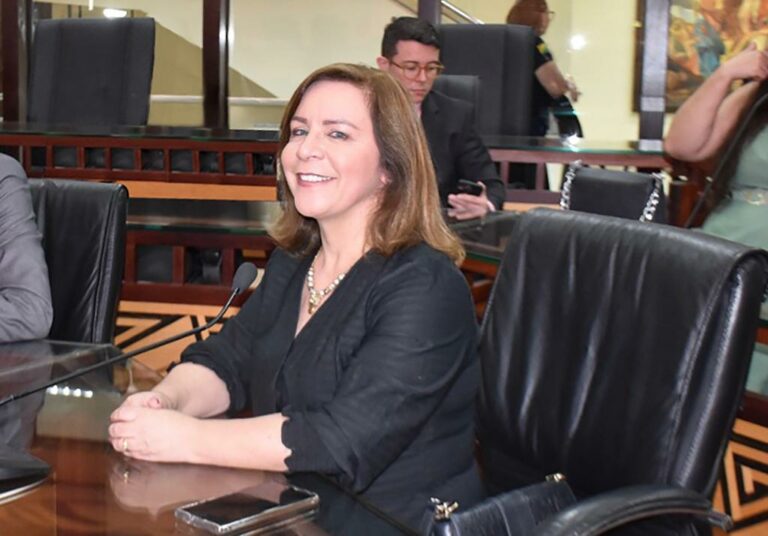 Simone Santiago é única candidata ao cargo de defensora-geral para o Biênio 2023/2025