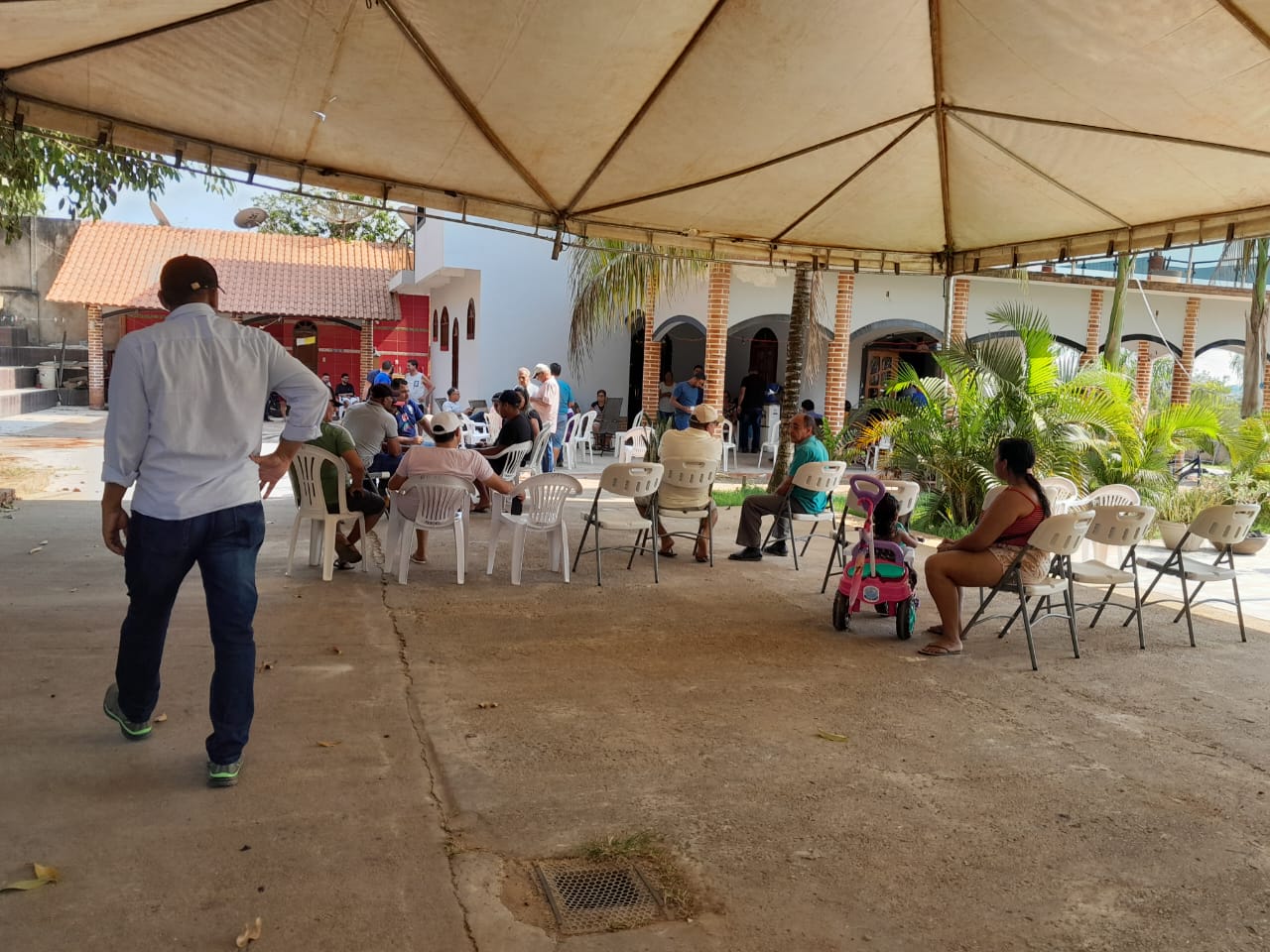 Corpo do ex-deputado Gilberto Diniz já está sendo velado em Sena Madureira