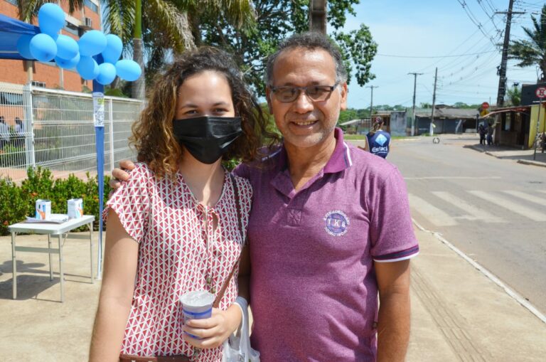 Na capital acreana, pais ‘corujas’ acompanham filhos no primeiro dia de prova do Enem