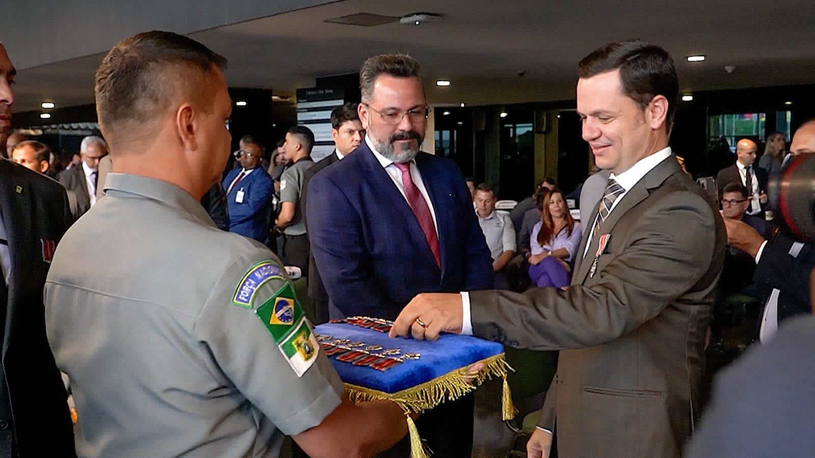 Alan Rick recebe Medalha Mérito da Força Nacional