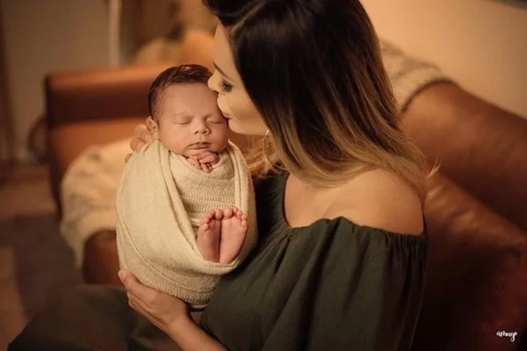 Se não vir filho até domingo, Urach vai denunciar marido por sequestro