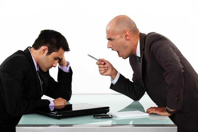 Samarah Motta: veja 3 atitudes que configuram assédio moral no local de trabalho