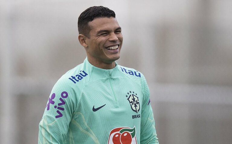 Thiago Silva será o capitão do Brasil em estreia na Copa do Mundo