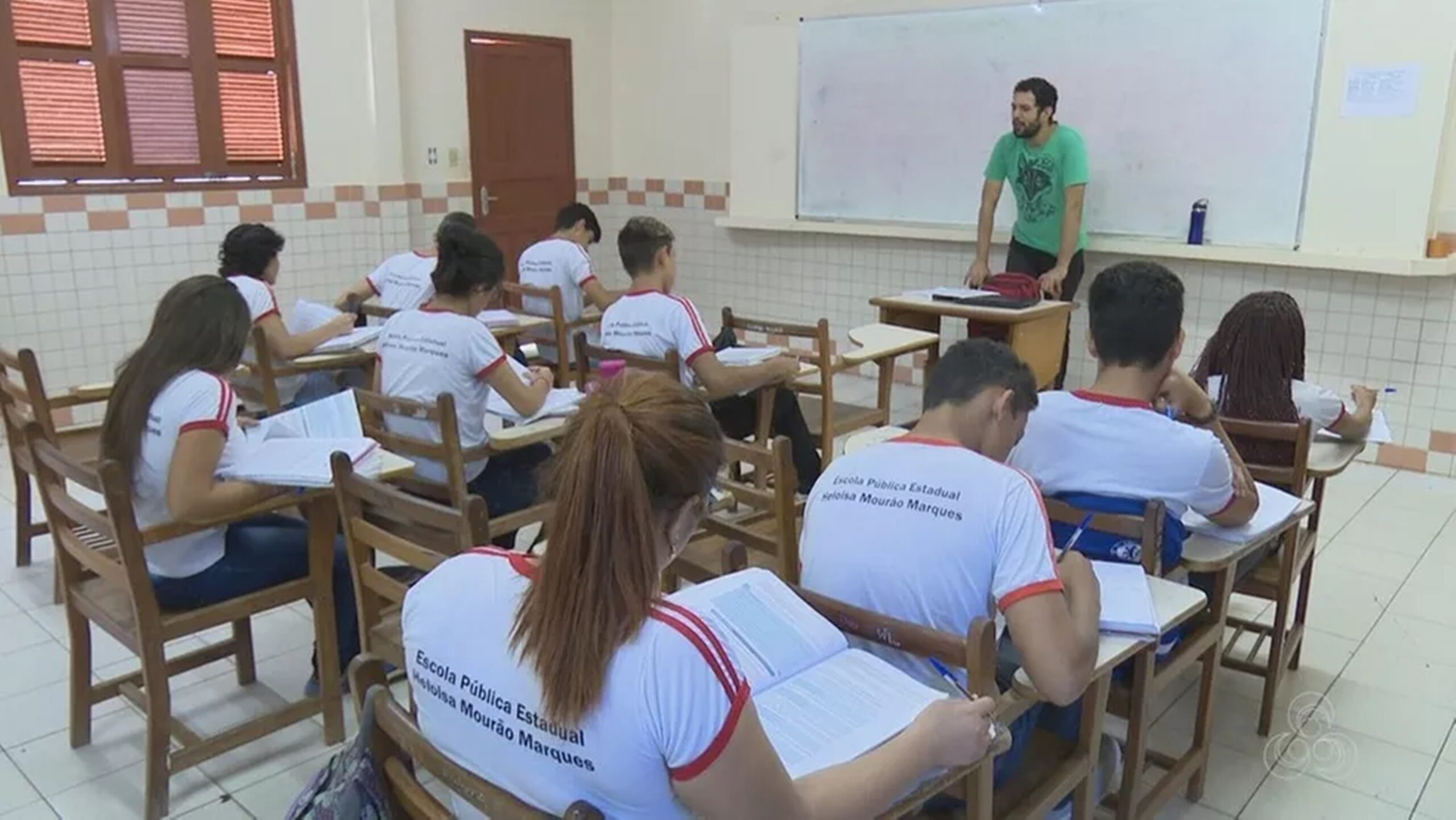 Acre é um dos únicos estados em que recursos na Educação beneficiam mais pobres do que ricos