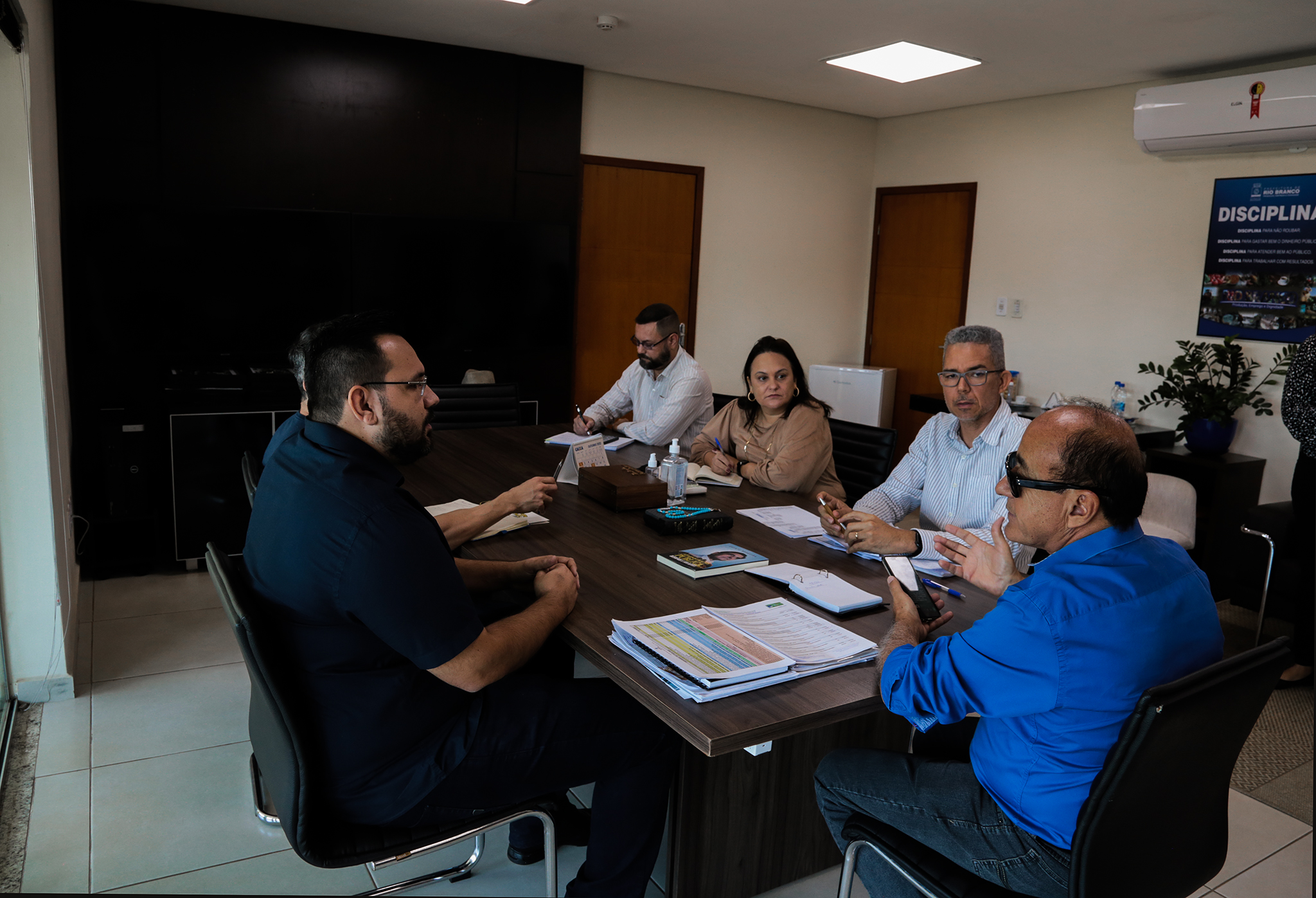 Prefeitura define últimos detalhes dos programas habitacionais