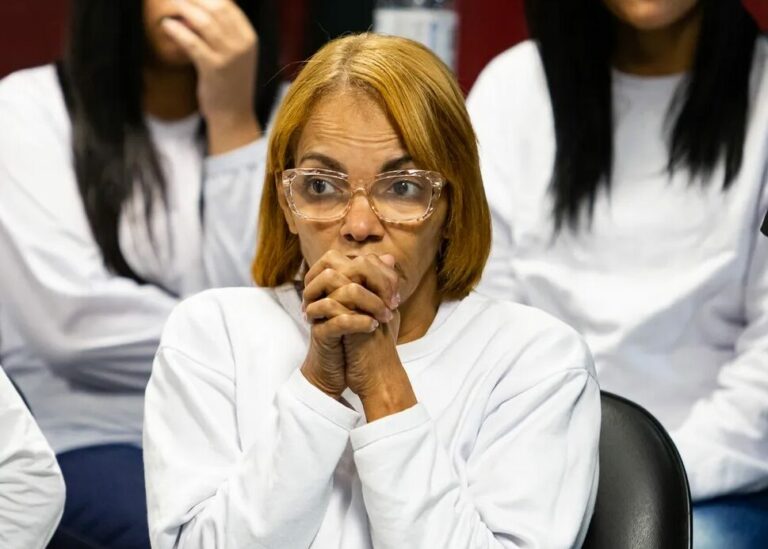 Acusada de mandar matar marido, Flordelis volta ao nome de solteira