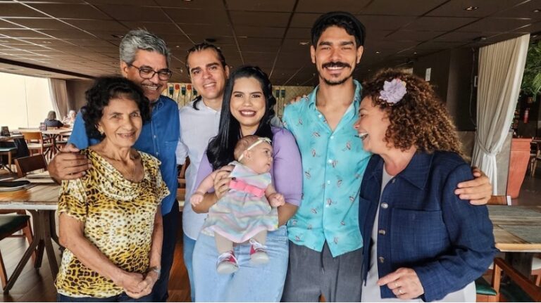 Perpetua Almeida festeja aniversário com família em Brasília; veja detalhes
