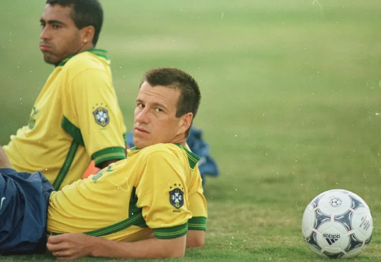 Justiça manda que imóvel que seria de Romário seja avaliado para pagar dívida com Dunga