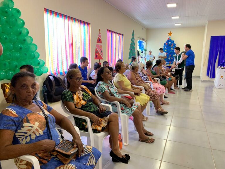 Prefeitura de Rio Branco comemora Natal com assistidos pelo Cras Sobral