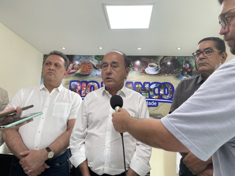 Bocalom anuncia abono salarial para todos os servidores efetivos de Rio Branco