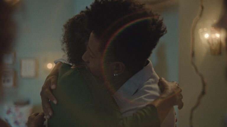 Neste Natal, O Boticário reafirma seu compromisso com o amor e propõe o resgate das relações