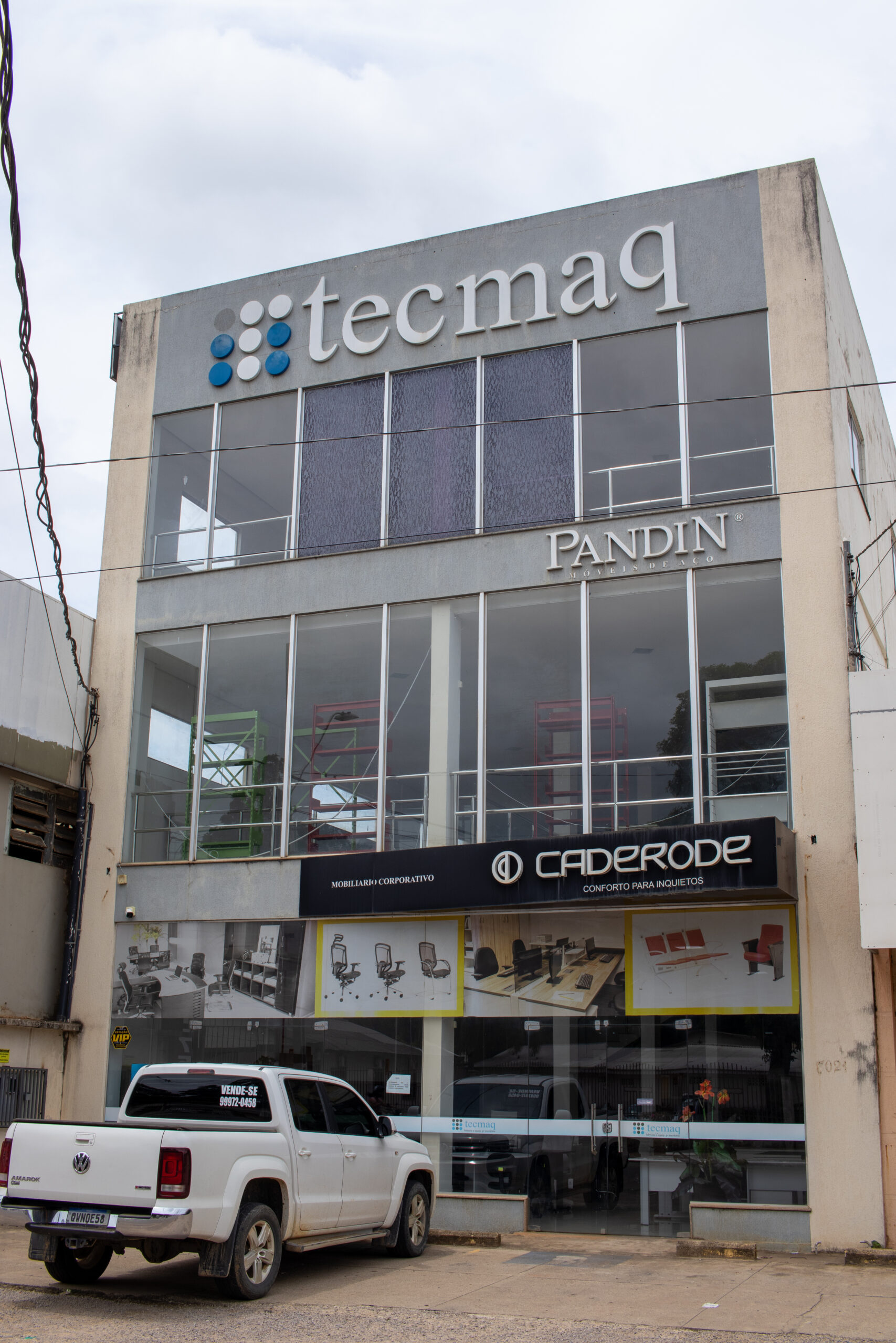 Há 44 anos, TecMaq segue como líder em vendas de móveis para escritório no Acre