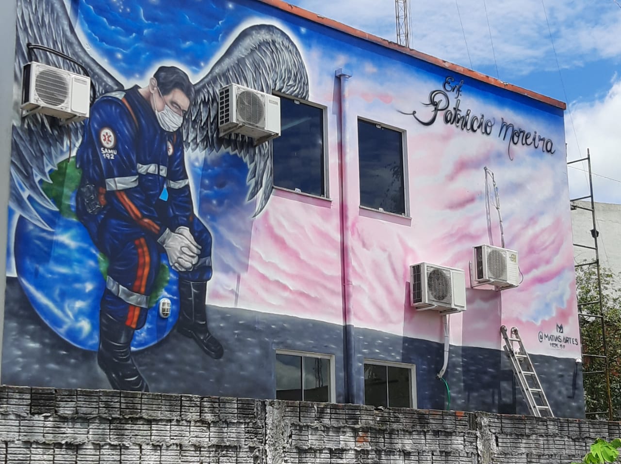 Com grafitti, servidores do Samu homenageiam enfermeiro que morreu há 3 anos