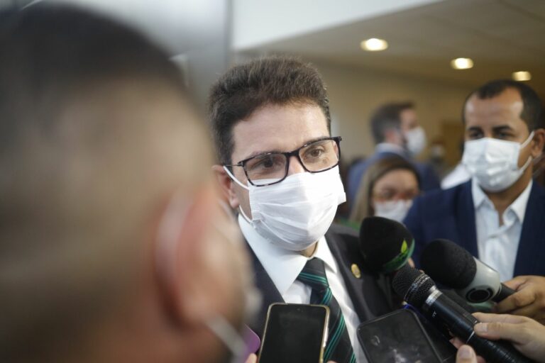 Gladson sanciona nova Reforma Administrativa após aprovação da Aleac; conheça