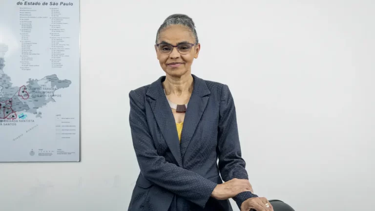 Aclamada Brasil e mundo afora, Marina ganhou o silêncio dos políticos do Acre