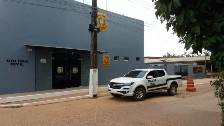 Professor é indiciado por enviar ‘nudes’ a aluna de 12 anos e pedir fotos íntimas