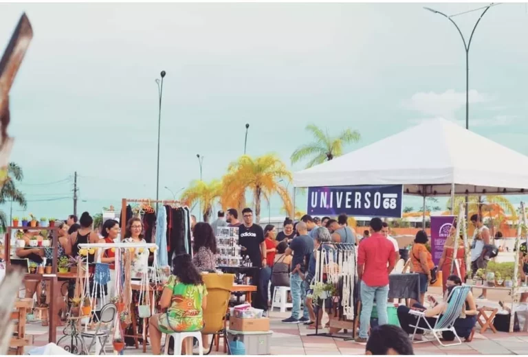 Universo 68 realiza feira Especial de Natal em parceria com ONG Amor a Quatro Patas