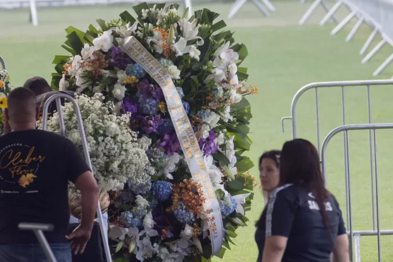 Adeus, Pelé: acompanhe ao vivo o velório do Rei