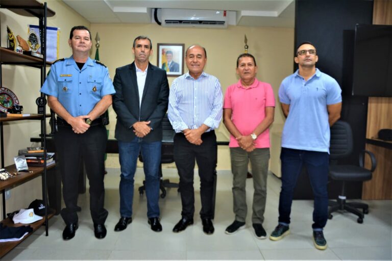 Bocalom visita novo secretário de Segurança do Estado