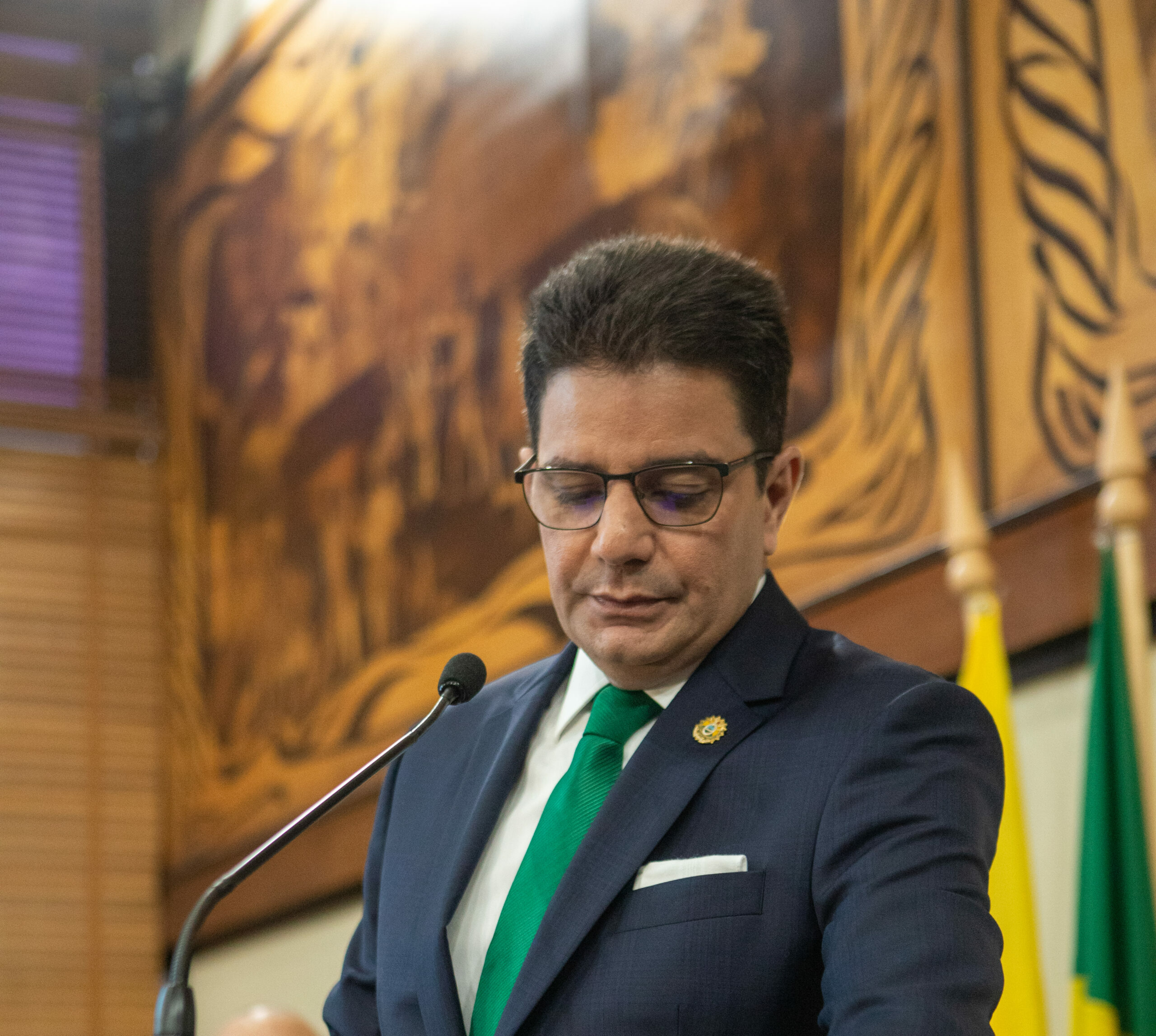 Gladson terá um dos maiores salários de governadores do Brasil; veja valores