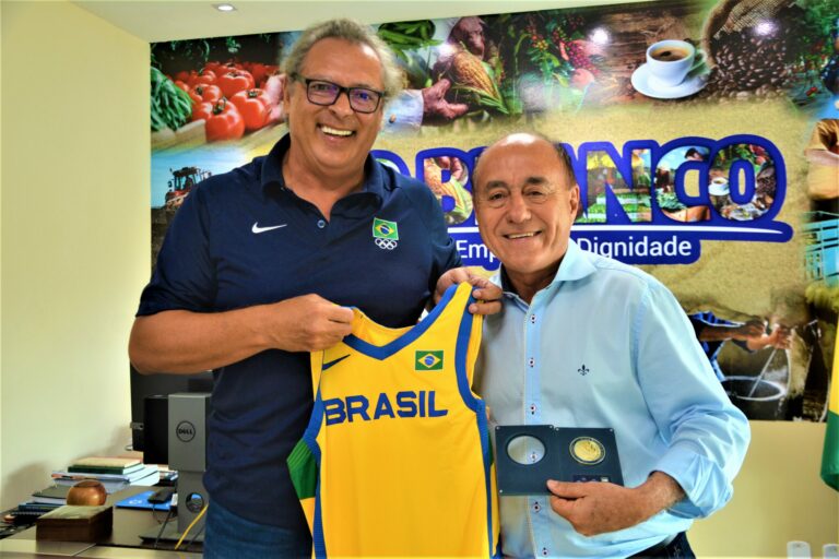Prefeito de Rio Branco recebe visita de presidente da Confederação Brasileira de Basquete