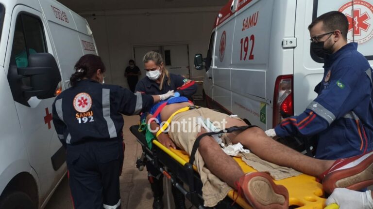 Motociclista invade preferencial em rotatória, bate em outra moto e acaba ferido em Rio Branco