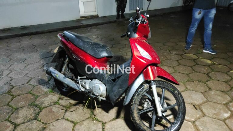 Sargento da PM é vítima de assalto e tem moto, bolsa e arma roubadas em Rio Branco; vídeo