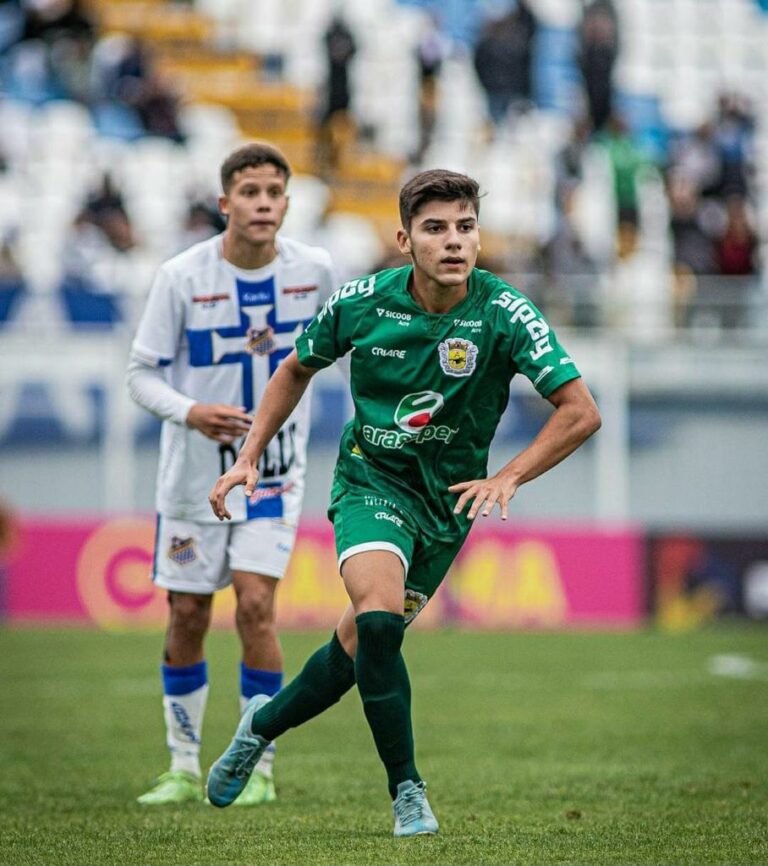 Kinho Brito faz mudanças no Galvez para despedida da Copa São Paulo