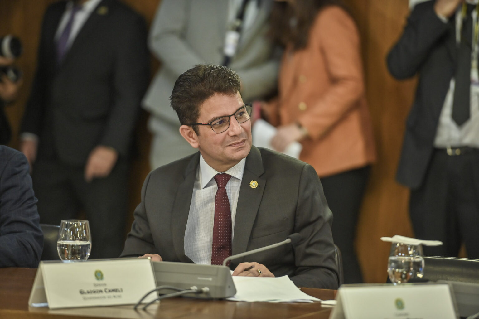 A exemplo de Lula, Gladson irá se reunir com todos os prefeitos do Acre
