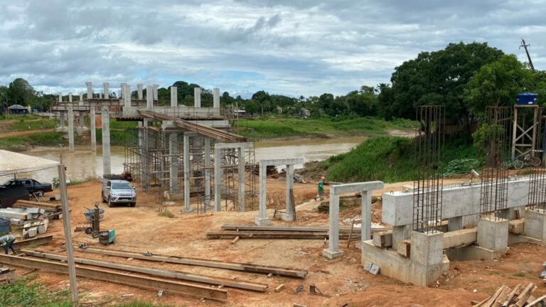 Governo avança nas obras da ponte do Segundo Distrito de Sena Madureira