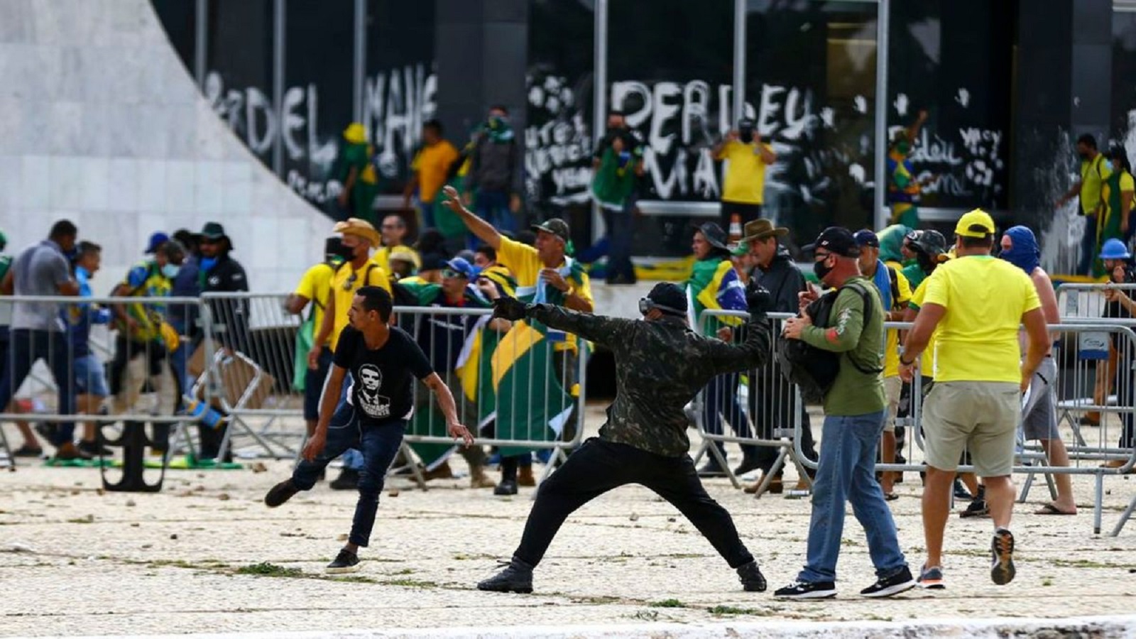 Presos em ato antidemocrático partiram de 25 estados; Acre está na lista