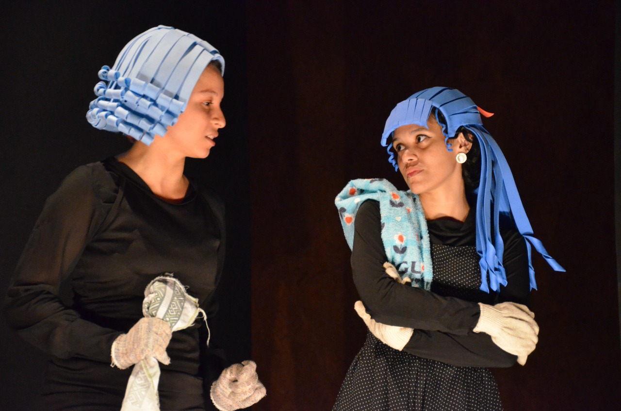 Teatro na Ufac: espetáculo teatral “Estudando o beijo” tem ingressos gratuitos