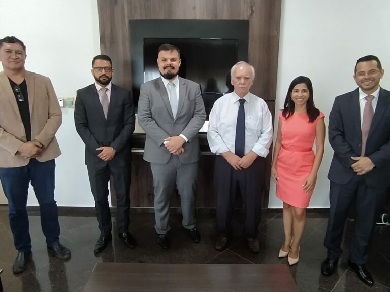 Nova presidência do TRT-14 recebe visita institucional das OABs de Rondônia e Acre