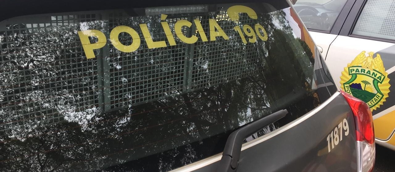 Mulher é resgatada de cárcere privado após enviar mensagem à polícia