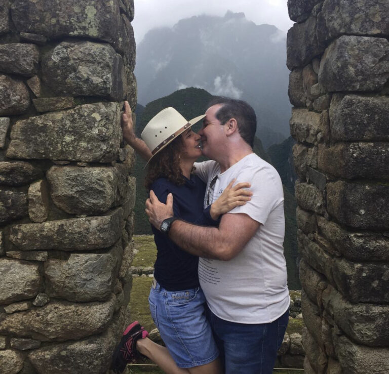 Marlucia revela início de namoro com Tião Viana, abre baú de fotos e se declara no aniversário do esposo