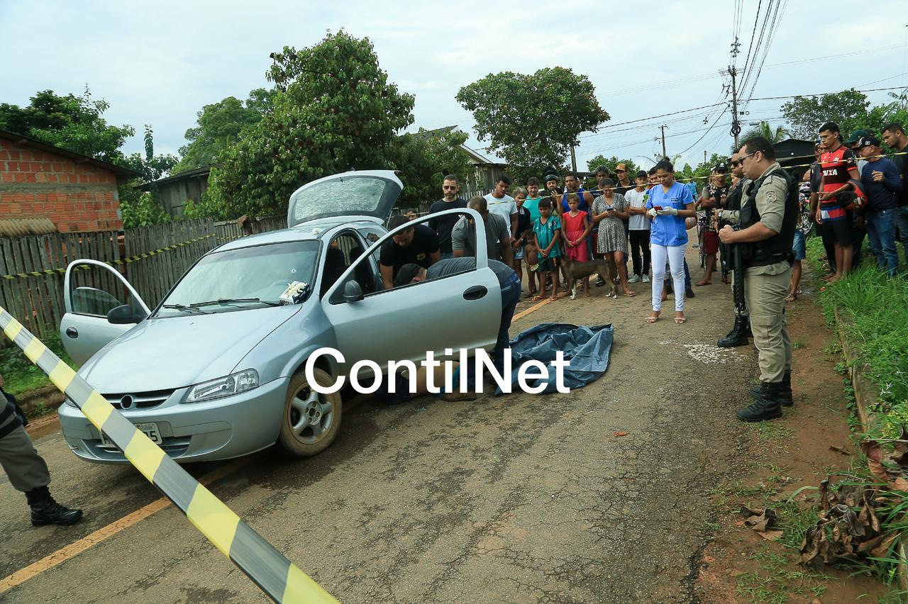Homem é morto a tiros dentro do próprio veículo no interior do Acre