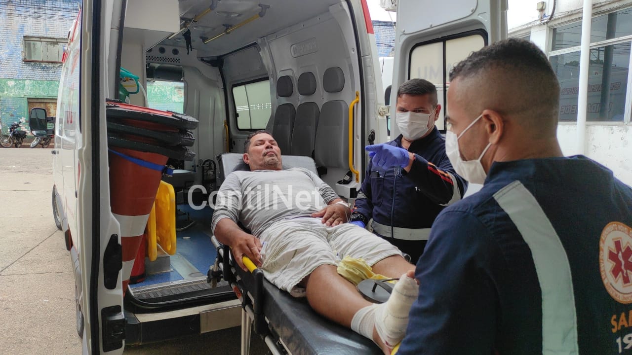 Motorista tem dedo amputado após acidente em frente a supermercado de Rio Branco