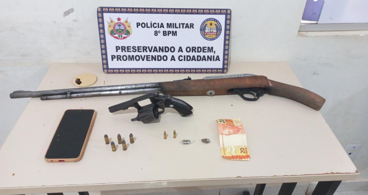 Polícia prende homem com duas armas no interior do Acre