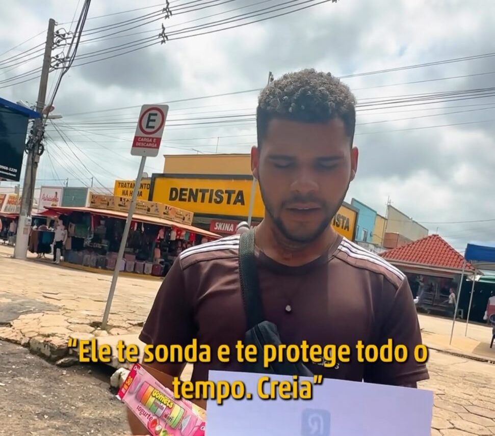 Vendedor de jujuba no Acre se emociona ao ter todos os doces comprados por projeto