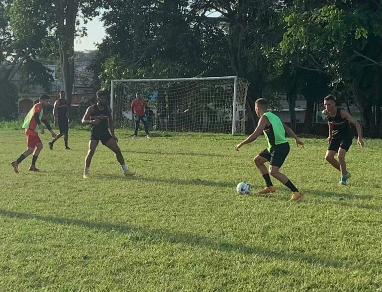 Elenco do São Francisco fecha preparação e viaja definido para Boa Vista