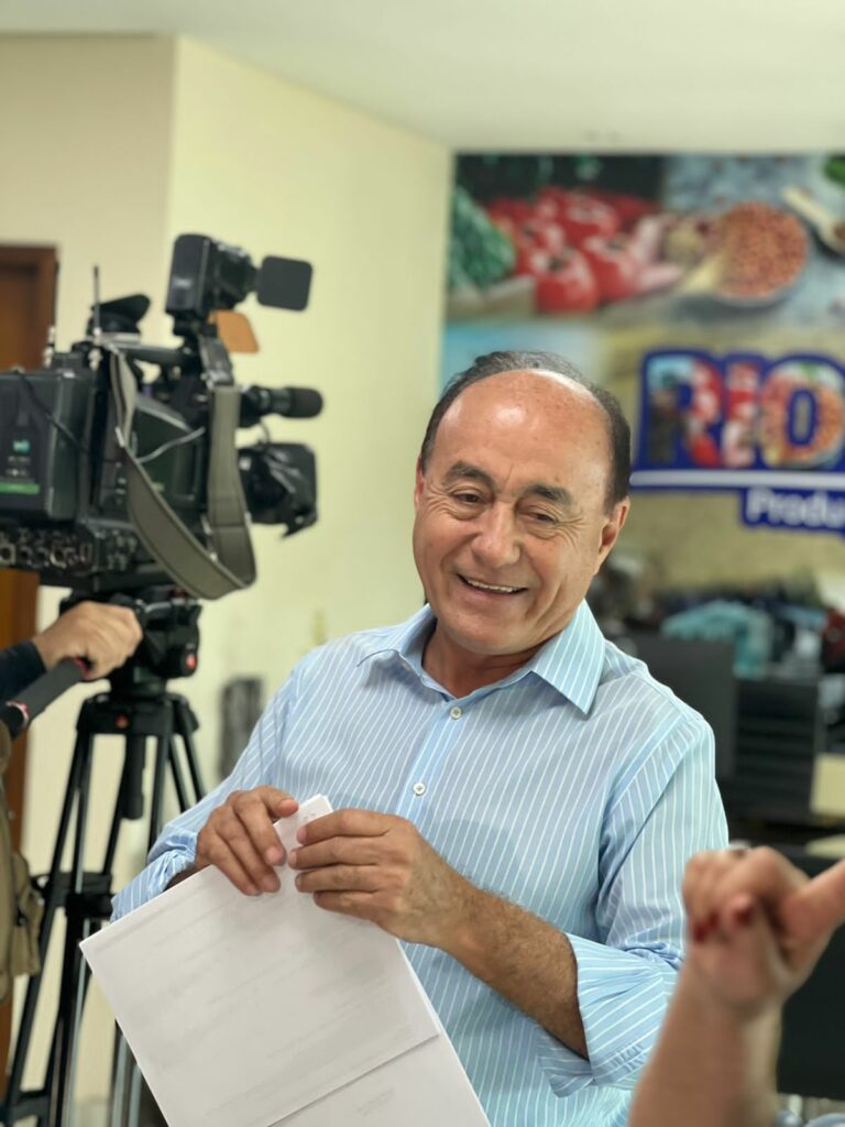 Bocalom anuncia aumento do piso salarial dos professores de Rio Branco