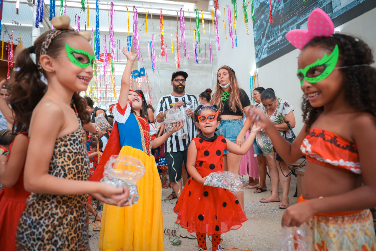 3º dia de Carnaval tem baile infantil e festa até de madrugada; confira a programação