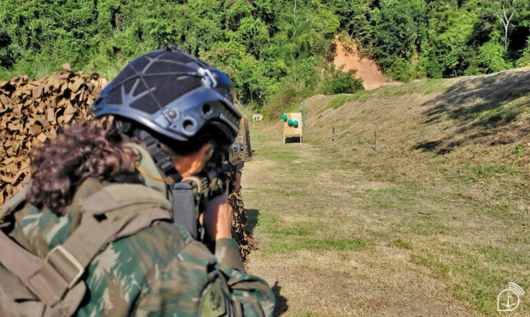 Marinha abre concurso para Fuzileiro Naval com direito à participação de mulheres