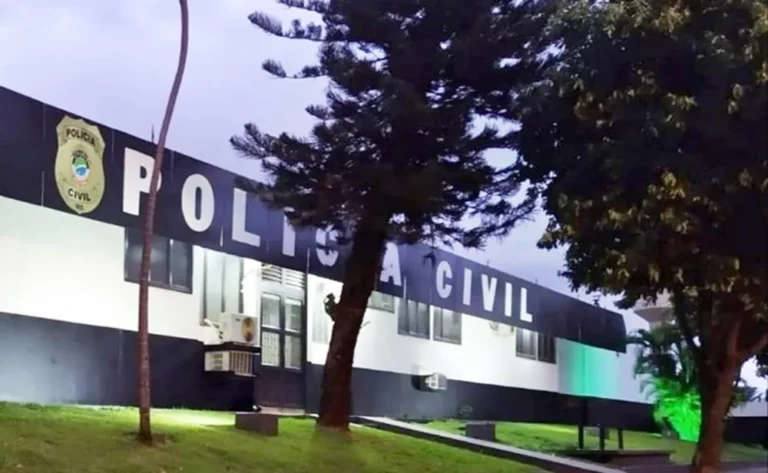 Homem sofre acidente após matar idoso, roubar carro e viajar até cidade vizinha para matar ex-namorada