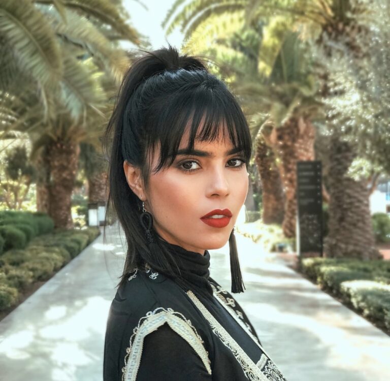 VÍDEO: acreana de coração, atriz da Record Brendha Haddad pede doações para acreanos alagados