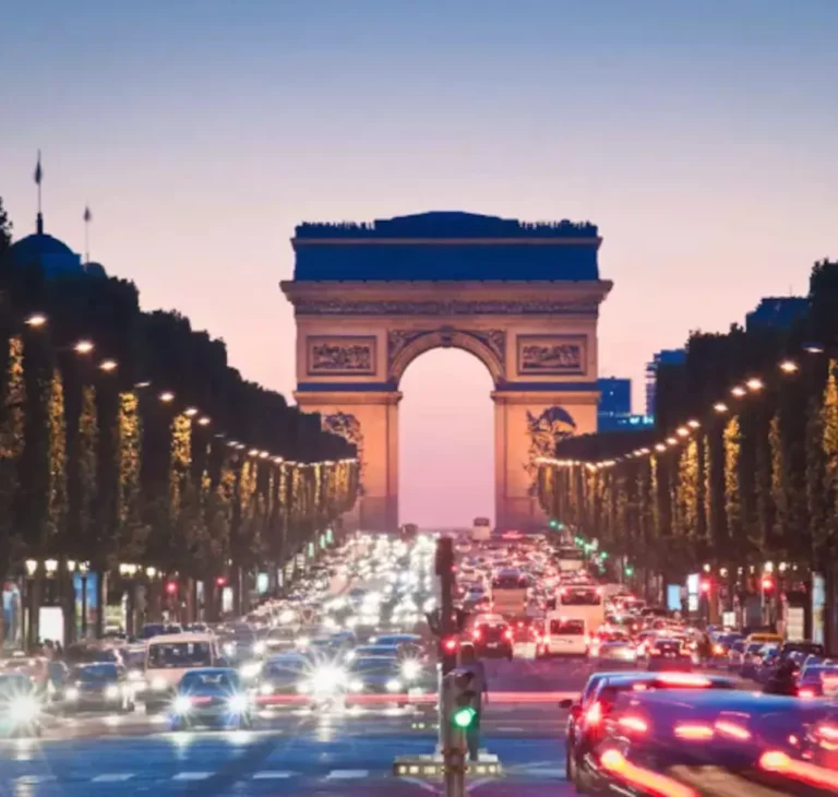 Pacote de oito dias para Paris + Londres com até 52% de desconto por apenas R$ 3378